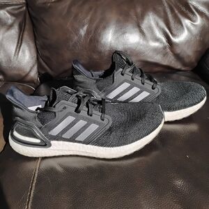 Adidas Ultraboost 20